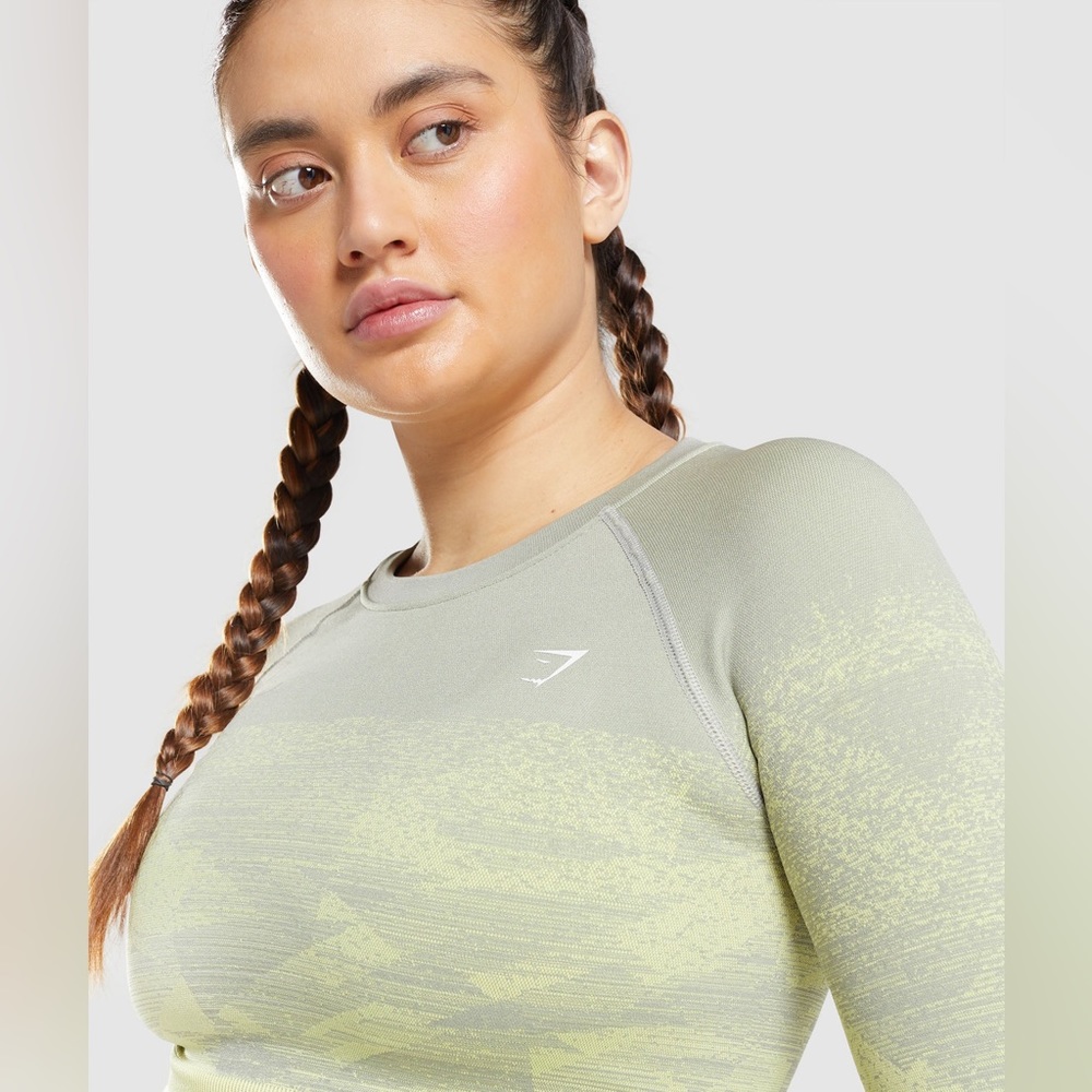 GYMSHARK NEW SOLD OUT ADAPT OMBRÉ CROP TOP - Picture 3 of 6